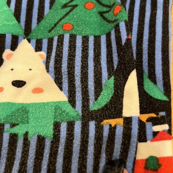 ❄️Kids L/XL Christmas LuLaRoe Leggings - Picture 3 of 3